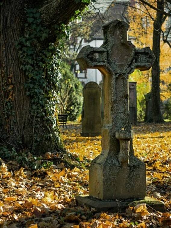 क्या जाति के हिसाब से अलग-अलग होते हैं कब्रिस्तान?