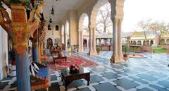 मुंबई, दिल्लीत नव्हे तर 'या' शहरात आहे भारतातील सर्वात महागडं हॉटेल, दिवसाचं भाडं ऐकून चकीत व्हाल