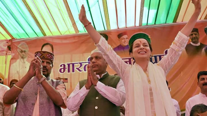 विक्रमादित्य ने कंगना को लेकर कहा था कि कंगना जिस जिस मंदिर में दर्शन करने जा रही है उन मंदिरों को साफ करो वह मंदिर गंदे हो चुके हैं. ऐसे ही बातें विक्रमादित्य ने पहले भी कंगना को कही है.