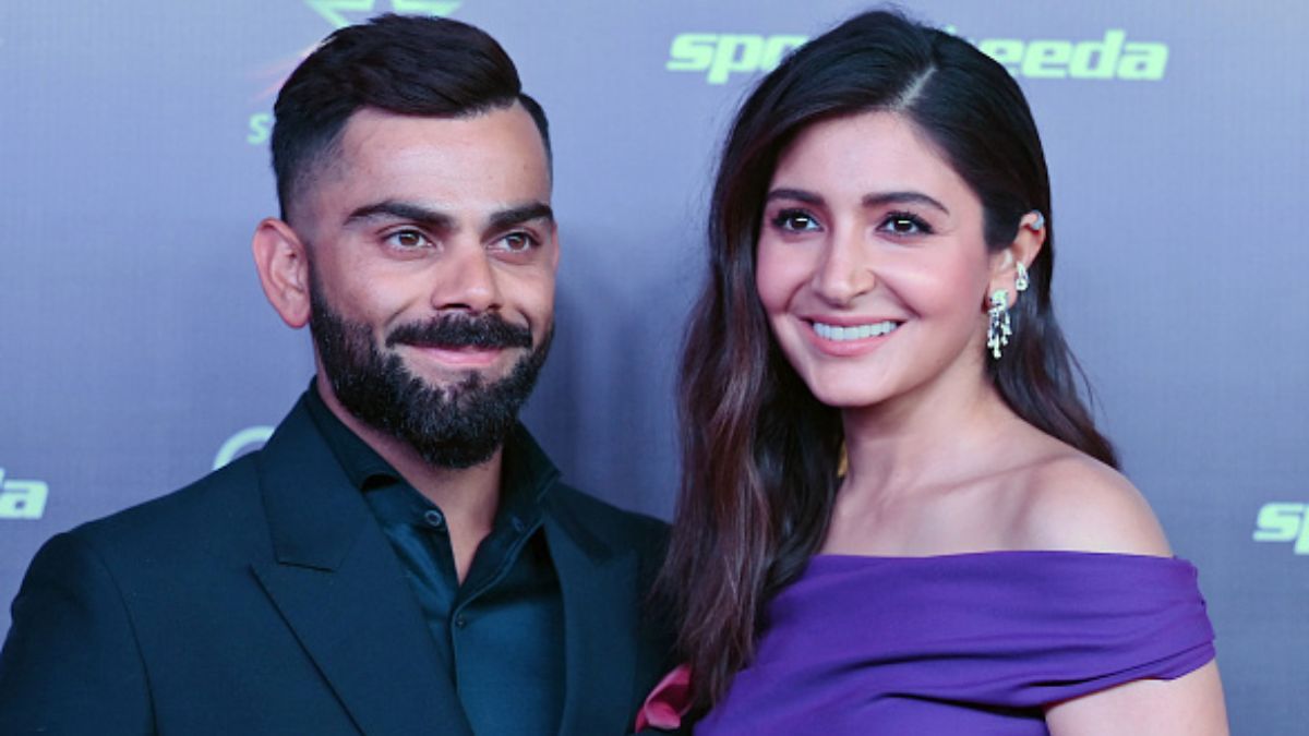 Virat Kohli Dinner Date With Anushka Sharma Friends In Mumbai Viral Video  T20 World Cup 2024