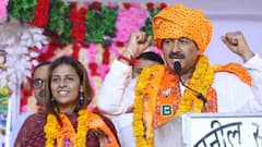 राफा में इजराइली हमले पर मनोज तिवारी की बेटी और BJP नेता रीति तिवारी का पोस्ट वायरल, लिखा- 'बच्चों का सिर...’