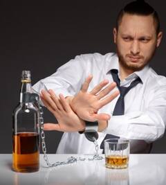 Health News: ਸ਼ਰਾਬ ਪੀਣ ਤੋਂ ਬਾਅਦ ਕਦੇ ਵੀ ਭੁੱਲ ਕੇ ਨਾ ਖਾਓ ਇਹ ਚੀਜ਼ਾਂ, ਸਿਹਤ ਨੂੰ ਹੋ ਸਕਦਾ ਵੱਡਾ ਨੁਕਸਾਨ