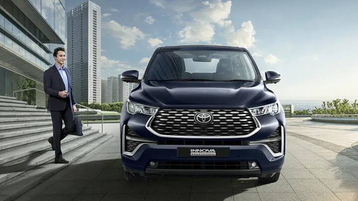 Toyota Innova Hycross एक दमदार हाइब्रिड कार है. नई इनोवा हाइक्रॉस में लेटेस्ट 2.0-लीटर TNGA पेट्रोल इंजन लगा है और इस कार में 5th जेनेरेशन सेल्फ चार्जिंग हाइब्रिड इलेक्ट्रिक टेक्नोलॉजी का इस्तेमाल किया गया है. टोयोटा की इस कार की एक्स-शोरूम प्राइस 19.77 लाख रुपये से शुरू होकर 30.98 लाख रुपये तक जाती है. इस कार की पहली तिमाही में 14,442 यूनिट्स की सेल हुई.