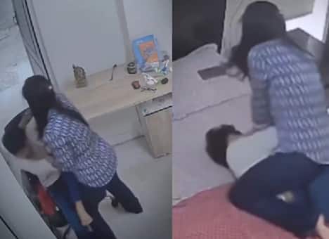 Viral Video: 11 ਸਾਲ ਦੇ ਪੁੱਤ ਦੀ ਦੁਸ਼ਮਨ ਬਣੀ ਮਾਂ, ਲੱਤਾਂ-ਮੁੱਕੀਆਂ ਨਾਲ ਕੁੱਟ-ਕੁੱਟ ਕੀਤਾ ਬੂਰਾ ਹਾਲ, ਪਿਓ ਨੇ ਬਚਾਉਣ ਦੀ ਕੋਸ਼ਿਸ਼ ਕੀਤੀ ਤਾਂ... Viral Video: 11 ਸਾਲ ਦੇ ਪੁੱਤ ਦੀ ਦੁਸ਼ਮਨ ਬਣੀ ਮਾਂ, ਲੱਤਾਂ-ਮੁੱਕੀਆਂ ਨਾਲ ਕੁੱਟ-ਕੁੱਟ ਕੀਤਾ ਬੂਰਾ ਹਾਲ, ਪਿਓ ਨੇ ਬਚਾਉਣ ਦੀ ਕੋਸ਼ਿਸ਼ ਕੀਤੀ ਤਾਂ...