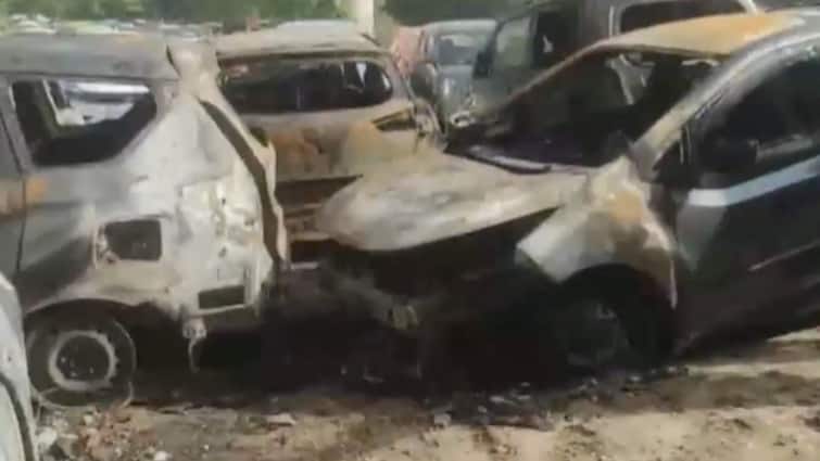 Several Cars Gutted In East Delhi As Fire Breaks Out At Parking Lot video Several Cars Gutted In East Delhi As Fire Breaks Out At Parking Lot: WATCH