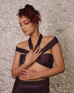 Divya Agarwal : घटस्फोटाच्या दिव्याने चर्चांना अखेर दिला पूर्णविराम; म्हणाली..