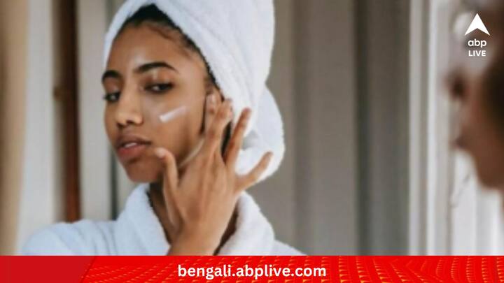 অনেকের আবার বিশ্বাস, ঘামের মধ্যে যে লবণ অংশ রয়েছে তার মাইক্রোবিয়াল বৈশিষ্ট্য ব্যাকটিরিয়া সংক্রমণ আটকাতেও সাহায্য করে, ধারণা অনেকের।