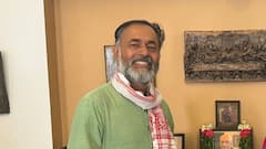 Lok Sabha Elections 2024: ये क्या! अमेठी सीट हार सकती हैं स्मृति ईरानी? योगेंद्र यादव ने कही बड़ी बात