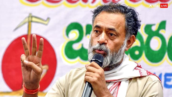 योगेंद्र यादव के अनुसार, तीन मौंकों पर (आप जब बनी, फिर 2015 में और अब 2024 में) स्थिति कुछ और थी पर सर्वे के नाम पर सीटों का अनुमान कुछ और चला.