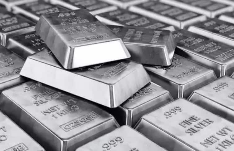 Silver Rate News News Business news price of silver has risen to a record high चांदीच्या दरात विक्रमी वाढ, चांदी 1 लाखाचा टप्पा गाठणार? सध्या नेमका किती दर?