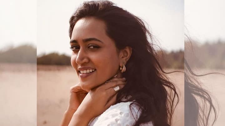 ২০২২-এর পর এবার ২৮ মে ২০২৪ মুক্তি পেয়েছে 'পঞ্চায়েত'-এর সিজন থ্রি। ২ বছর আগে থেকেই অনুরাগীদের মধ্যে গুঞ্জন চলছিলই। ছবি- সানভিকার ইনস্টাগ্রাম