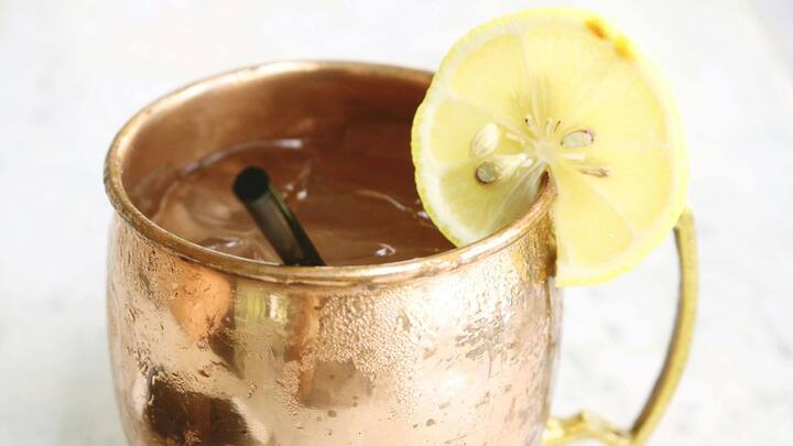 இஞ்சி, எலுமிச்சை பழம், கிராம் மூன்றையும் சேர்த்து தண்ணீரில் கொதிக்க வைத்து இளஞ்சூடாக குடிப்பது மிகவும் நல்லது.  உடல் வளர்சிதை மாற்றத்தை மேம்படுத்துவதுடன் ஜலதோஷம், காய்ச்சல் ஏற்படுவதையும் தவிர்க்க உதவும்.