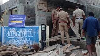 புதிய வீடு கட்டுமான பணியின் போது மின்சாரம் தாக்கி 2 பேர் உயிரிழப்பு; போலீசார் விசாரணை