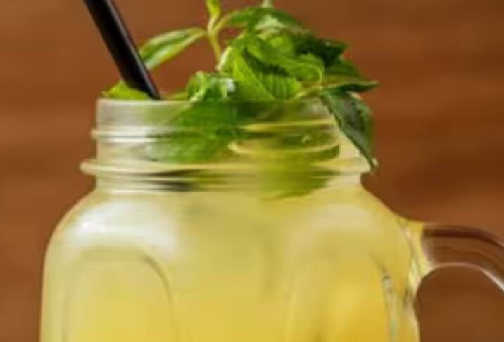 ਸ਼ੂਗਰ ਦੀ ਸਥਿਤੀ ਵਿੱਚ ਸੱਤੂ ਪੀਣਾ ਸਰੀਰ ਲਈ ਬਹੁਤ ਫਾਇਦੇਮੰਦ ਹੁੰਦਾ ਹੈ। ਸੱਤੂ ਪੀਣ ਨਾਲ ਕਈ ਬਿਮਾਰੀਆਂ ਦਾ ਖਤਰਾ ਘੱਟ ਹੋ ਜਾਂਦਾ ਹੈ। ਕਿਉਂਕਿ ਇਸ ਵਿੱਚ ਘੱਟ ਗਲਾਈਸੈਮਿਕ ਇੰਡੈਕਸ ਹੁੰਦਾ ਹੈ।