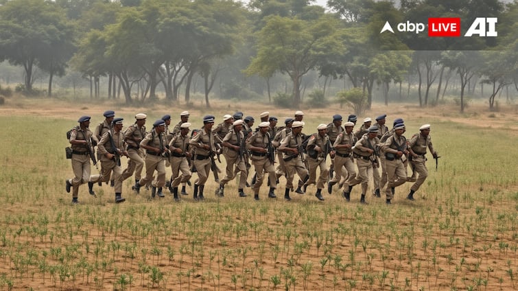 पुलिस में नौकरी पाना चाहते हैं तो तुरंत करें आवेदन, हजारों पदों के लिए आवेदन करने का आखिरी मौका