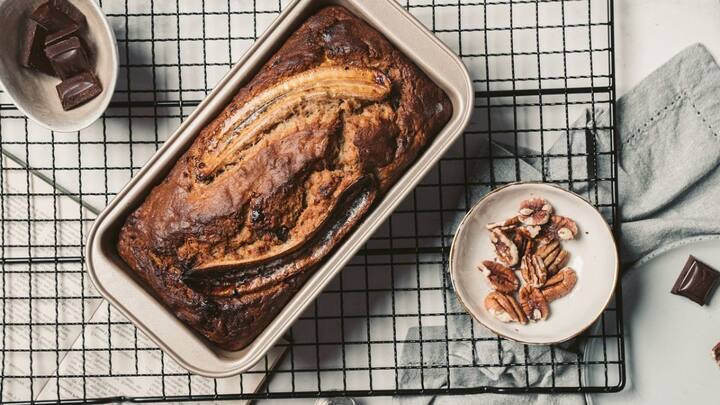 Banana Bread Recipe : குழந்தைகள் ப்ரெட் சாப்பிட வேண்டும் என்று விரும்பினால் வீட்டிலேயே வாழைப்பழ ப்ரெட் செய்து கொடுக்கலாம்.