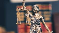 न्यायलयात रोमन न्याय देवी ऐवजी भारतीय न्यायदेवतेची प्रतिमा असावी; बार कौन्सिल ऑफ महाराष्ट्र आणि गोवाच्या पदाधिकाऱ्यांची मोहीम