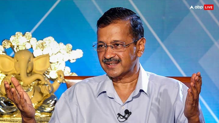 आम आदमी पार्टी (आप) के संयोजक ने बताया कि बीजेपी में नरेंद्र मोदी और अमित शाह के सामने अब सिर्फ एक ही व्यक्ति बचा हुआ है.