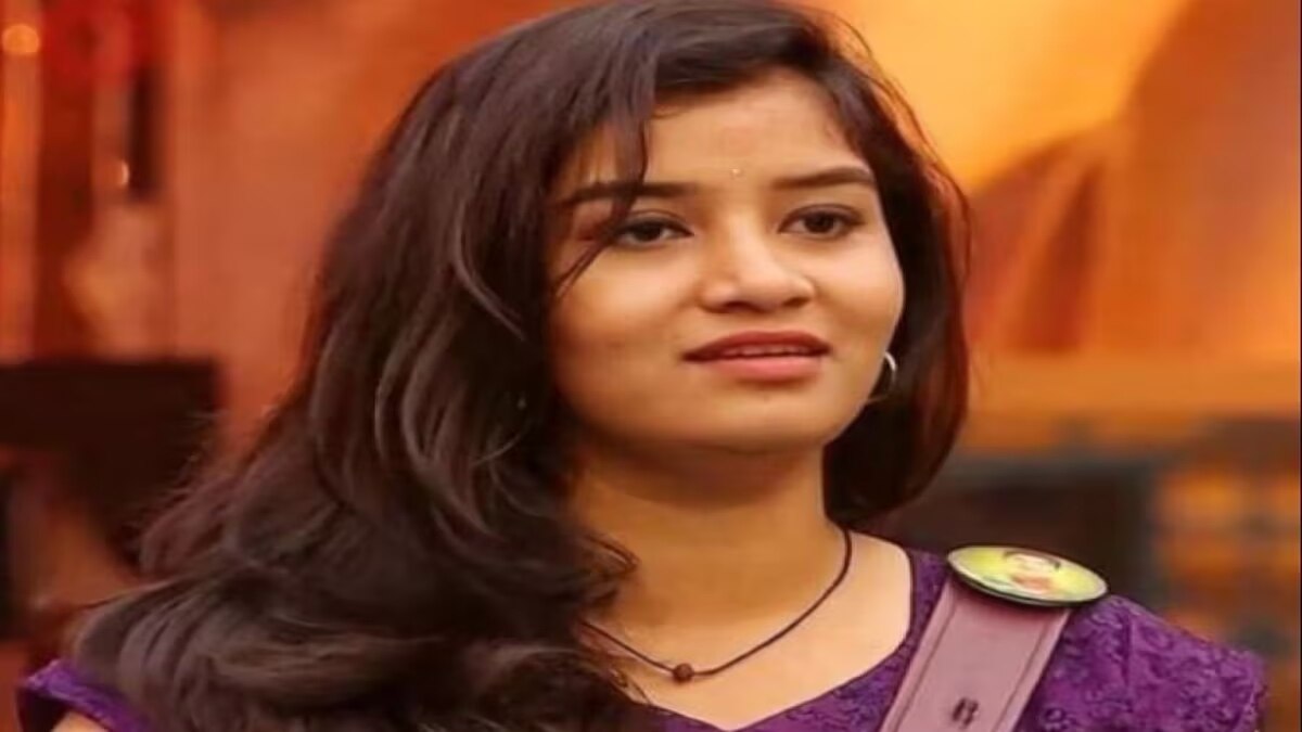 Biggboss Dhanalakshmi: பிக்பாஸ் தனலட்சுமிக்கு அவரது அம்மா நோட்டீஸ்.. வீட்டை விட்டு துரத்தப்பட்டாரா.. பதிவால் குழப்பம்!