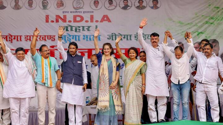 कांग्रेस के चुनाव अभियान को धार देते हुए कांग्रेस नेता ने हर दिन दो से तीन जनसभाएं और रोड शो किए. सबसे जोरदार अभियान रायबरेली और अमेठी में चलाया गया, जहां उन्होंने हर दिन औसतन 8-10 सभाएं, स्वागत समारोह या रोड शो में हिस्सा लिया.