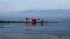 Kashmir: కశ్మీర్‌కి రికార్డు స్థాయిలో క్యూ కట్టిన టూరిస్ట్‌లు, ఎప్పుడూ లేనంతగా హోటల్స్‌కి డిమాండ్‌