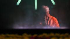 भगवा वस्त्र, योगियों सी मुद्रा, ध्यानमग्न पीएम मोदी की पहली तस्वीरें आईं सामने