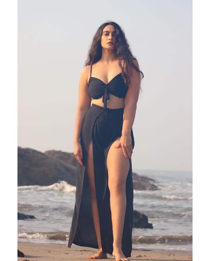 Megha Shukla Photo: બોલિવૂડ ફિલ્મ અભિનેત્રી મેઘા શુક્લાએ તાજેતરમાં જ પોતાની બોલ્ડ તસવીરોથી ઈન્સ્ટાગ્રામની દુનિયામાં હલચલ મચાવી દીધી છે.