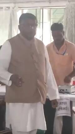 पटना साहिब से BJP उम्मीदवार रविशंकर प्रसाद ने वोट डाला | Election 2024 | ABP Shorts