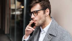 AC रूम में बैठकर सिगरेट पीना हो सकता है खतरनाक, दिल-दिमाग और किडनी पर पड़ता है बुरा असर