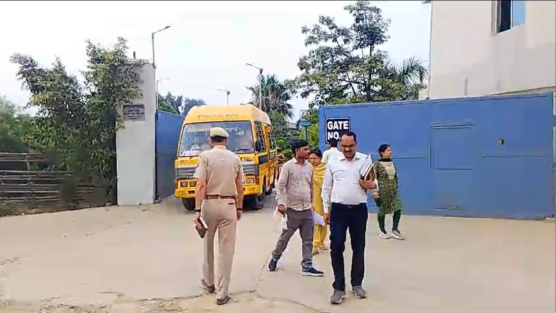 गाजियाबाद: नाबालिग से किया जा रहा जानवरों का शव से मांस और चमड़ी, पुलिस के बाद सामने आए 57 बच्चे