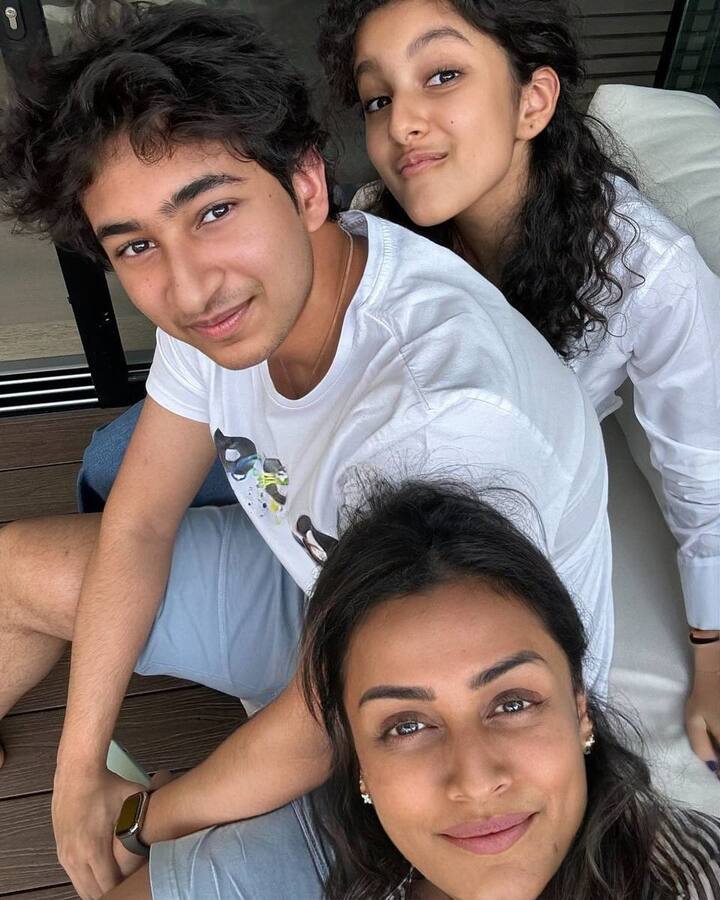 తల్లి నమ్రతతో కలిసి గౌతమ్, సితార చాలా సరదాగా ఉంటారు. తండ్రి కంటే తల్లితోనే జాలీగా గడుపుతారు. Photos Credit: Gautam Ghattamaneni/Instagram