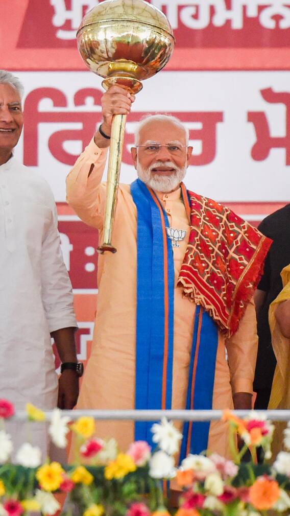 மீண்டும் மோடி.. வெளியானது ஏபிபி - சி வோட்டர் கருத்துக்கணிப்பு!