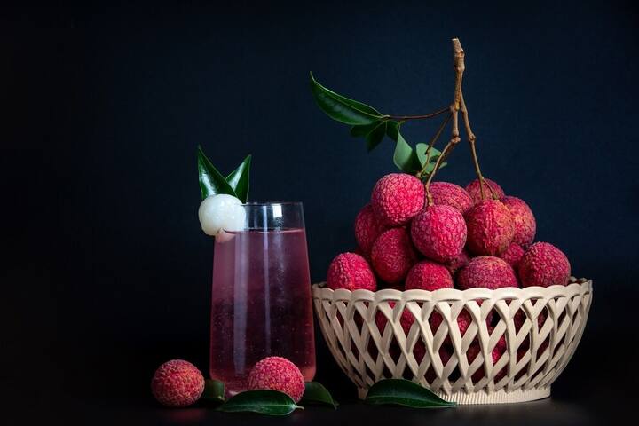 बता दें कि इसका अत्यधिक सेवन सेहत के लिए खतरनाक हो सकता है.