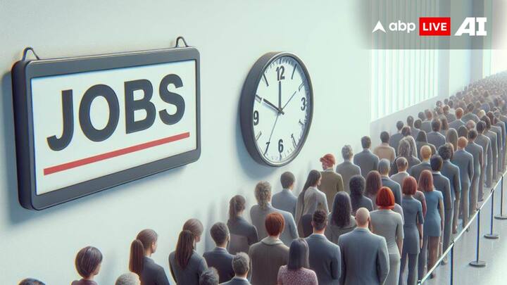 ​आरएमएल अस्पताल में भर्ती के लिए आवेदन करने पर सामान्य और ओबीसी उम्मीदवारों को 800 रुपये का शुल्क देना होगा. ईडब्ल्यूएस, एससी, एसटी और विकलांग उम्मीदवारों को शुल्क नहीं देना होगा.