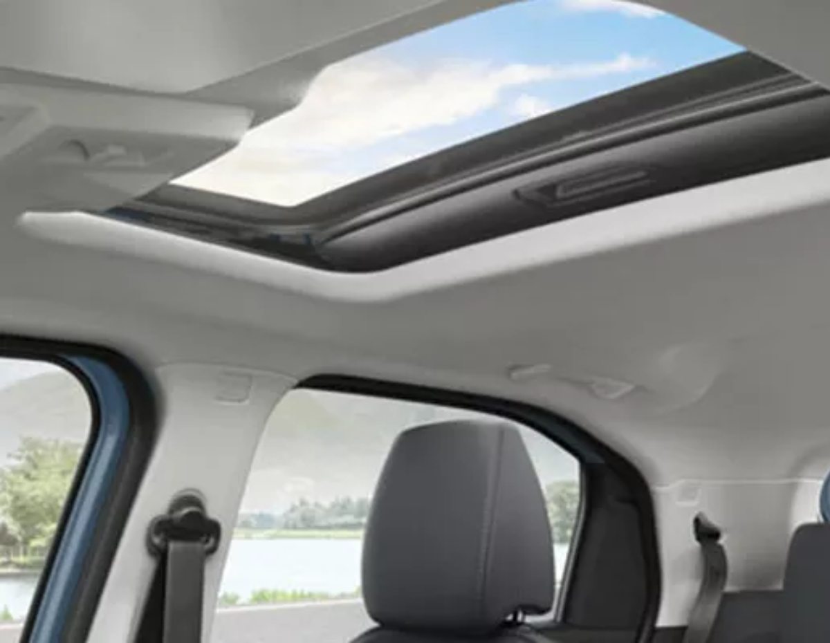 Sunroof Feature Cars: खुली गाड़ी में सफर का मजा लेना चाहते हैं, घर लाएं ये सनरूफ फीचर वाली कारें