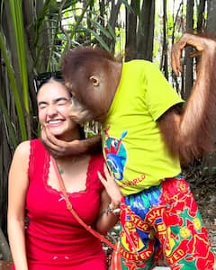 Anushka Sen Makes New Friends At Safari World, Bangkok; Check Out Pics