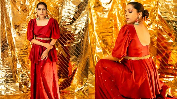 Anchor Rashmi Gautam : యాంకర్ రష్మీ గౌతమ్ తన లేటెస్ట్ ఫోటోలను ఇన్​స్టాలో షేర్ చేసింది. ఈ ఫోటోలకు క్యాప్షన్​గా ఎక్స్​ట్రా జబర్​దస్త్ గురించిన విషయాలు తెలిపింది.