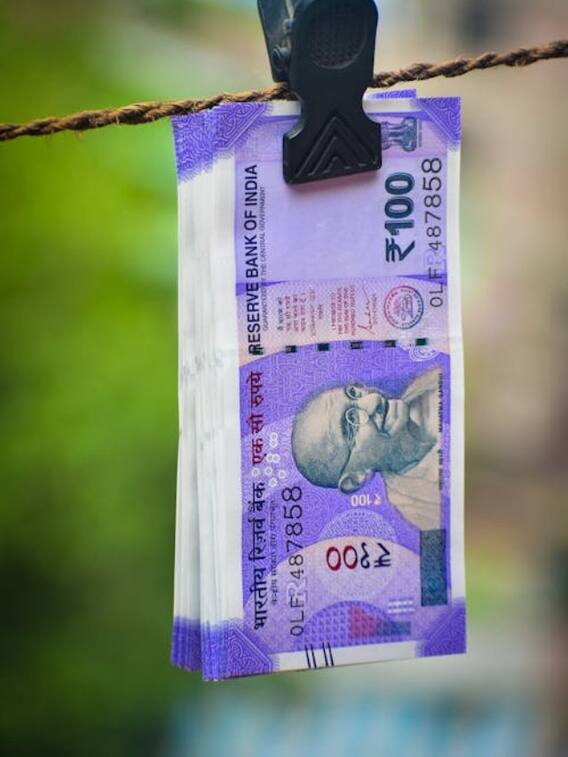 100 रुपये के नोट पर कितनी भाषाएं लिखी होती हैं?