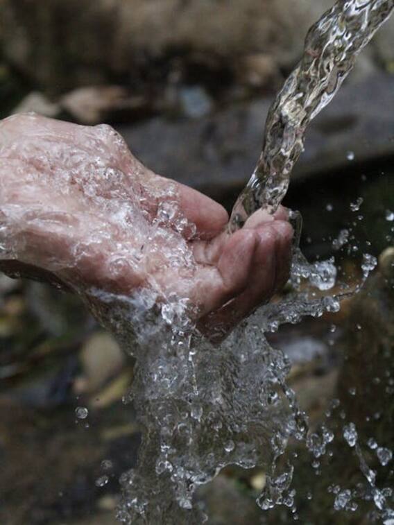 पीने लायक सबसे ज्यादा पानी किस देश में है?