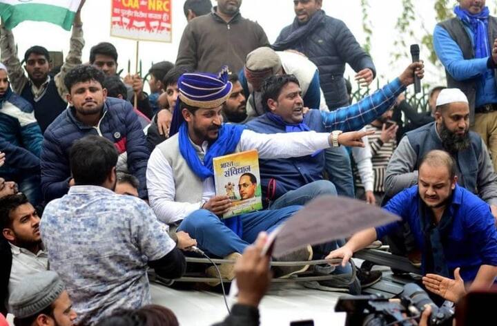 एक्सिस माय इंडिया के एग्जिट पोल के मुताबिक इस सीट पर चंद्रशेखर को बढ़त मिलती नजर आ रही है. समाजवादी पार्टी के मुखिया अखिलेश यादव के साथ ना देने के बाद भी अगर चंद्रशेखर यूपी की नगीना सीट से जीतने में कामयाब हो जाते हैं तो यह उनके लिए बड़ी कामयाबी मानी जाएगी.