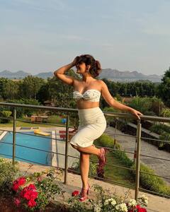 Karishma Sharma Photo: કરિશ્મા શર્માનો લેટેસ્ટ લુક તમને દિવાના બનાવી દેશે