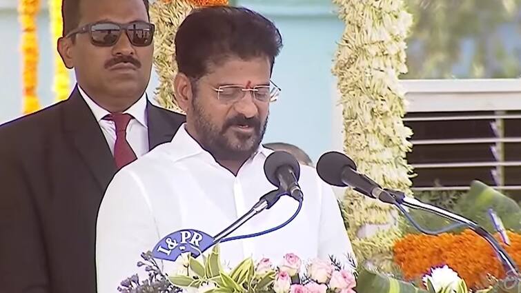 Revanth reddy speech in Telangana formation day celebrations in parade grounds Hyderabad Revanth Reddy: గత పదేళ్లలో వందేళ్ల విధ్వంసం, రాష్ట్ర సంపద మొత్తం వారి చేతుల్లోనే - రేవంత్ రెడ్డి