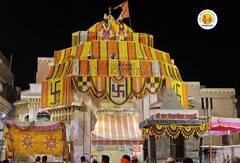 Vitthal Mandir : तब्बल 79 दिवसांनंतर विठुरायाच्या चरणस्पर्श दर्शनास सुरुवात; विठ्ठलाच्या दर्शनासाठी जमली भाविकांची मांदियाळी