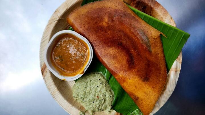 Kambu Dosai Recipe:தோசை மாவு இருந்தால் போதும் விதவிதமான தோசை செய்து சாப்பிடலாம். அதுவும் சிறுதானிய உணவுகள் என்றால் உடலுக்கும் மிகவும் ஆரோக்கியமானது.