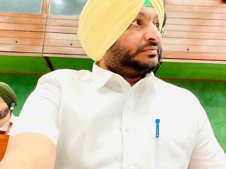 ਰਵਨੀਤ ਸਿੰਘ ਬਿੱਟੂ ਹਾਲ ਹੀ ਵਿੱਚ ਭਾਜਪਾ ਵਿੱਚ ਸ਼ਾਮਲ ਹੋਏ ਹਨ। ਉਹ ਦੋ ਵਾਰ ਲੁਧਿਆਣਾ ਤੋਂ ਸੰਸਦ ਮੈਂਬਰ ਰਹਿ ਚੁੱਕੇ ਹਨ ਅਤੇ ਭਾਜਪਾ ਨੇ ਉਨ੍ਹਾਂ ਨੂੰ ਇਸ ਸੀਟ ਤੋਂ ਟਿਕਟ ਦਿੱਤੀ ਹੈ।