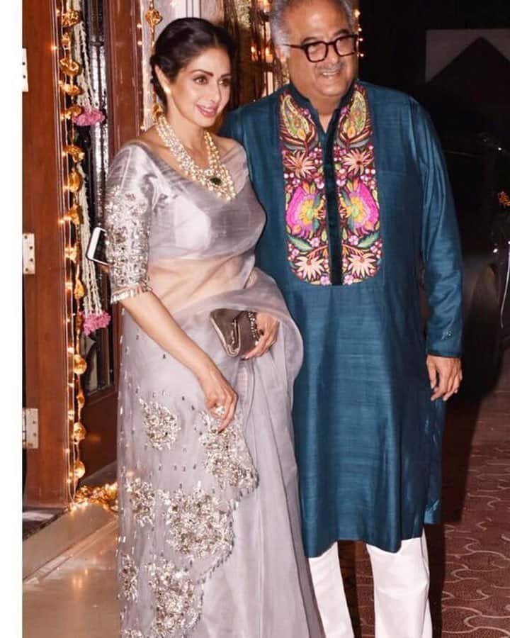 बोनी कपूर और श्रीदेवी की शादी को 28 साल पूरे हो चुके हैं. बॉलीवुड की मशहूर अदाकारा श्रीदेवी और दिग्गज फिल्म निर्माता बोनी कपूर की शादी आज ही के दिन हुई थी. 2 जून 1996 के दिन ही एक्ट्रेस ने बोनी कपूर से शादी रचाई थी.