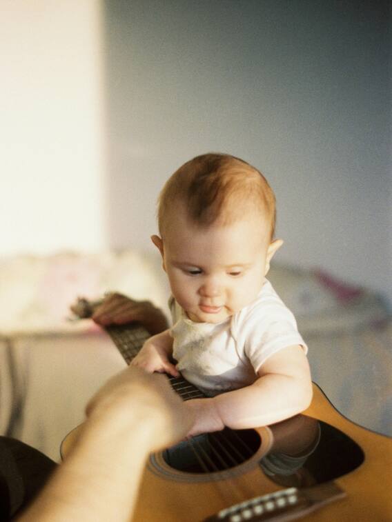 जन्म के समय शरीर में कितनी हड्डियां होती हैं, फिर कम क्यों हो जाती है?