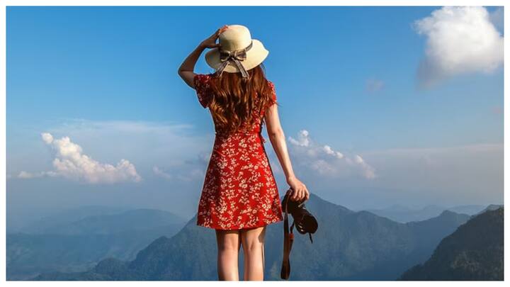 नींद में सुधार : ट्रैवल करने से हमारी नींद की गुणवत्ता भी बेहतर होती है. एंडोर्फिन की वजह से हमारा शरीर और दिमाग आराम महसूस करते हैं, जिससे हमें अच्छी और गहरी नींद आती है.