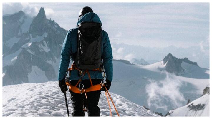 ऊर्जा और काम में सुधार : जब हमारा मूड अच्छा होता है और हम तनावमुक्त होते हैं, तो हमारी ऊर्जा और काम करने की क्षमता बढ़ती है. ट्रैवल से हमें नई ऊर्जा मिलती है और हम अपने काम को बेहतर तरीके से कर पाते हैं.