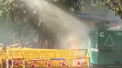 आम आदमी पार्टी दफ्तर के बाहर आग लगी, दमकल की गाड़ियों की मदद से आग पर काबू